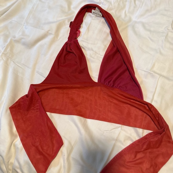 Cute bodycon tie back halter - Picture 4 of 5